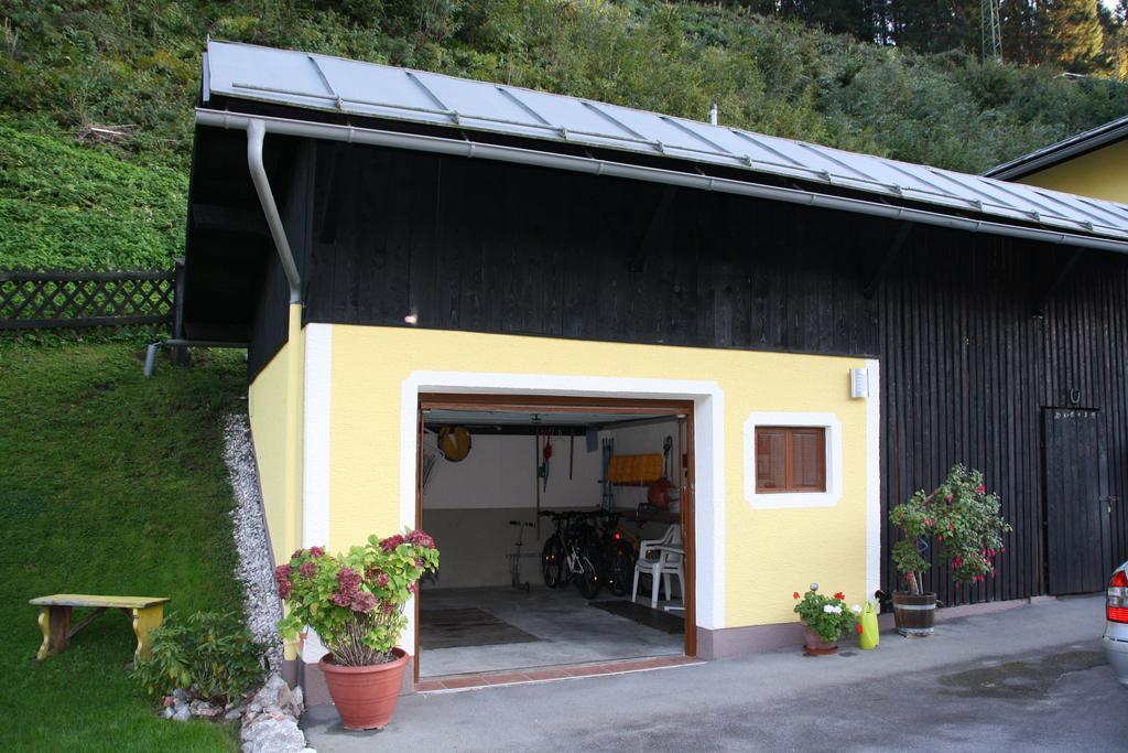 Ferienhaus Christine Taxenbach Bagian luar foto